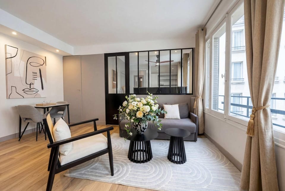 Bed, Living room, Seating area, Dining area, storage, wardrobe