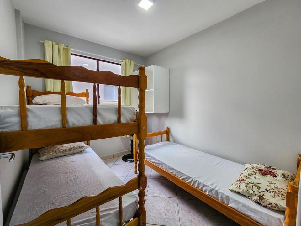 Apto 304 El shadday 3 quartos 150 metros mar Apartment in Porto Belo
