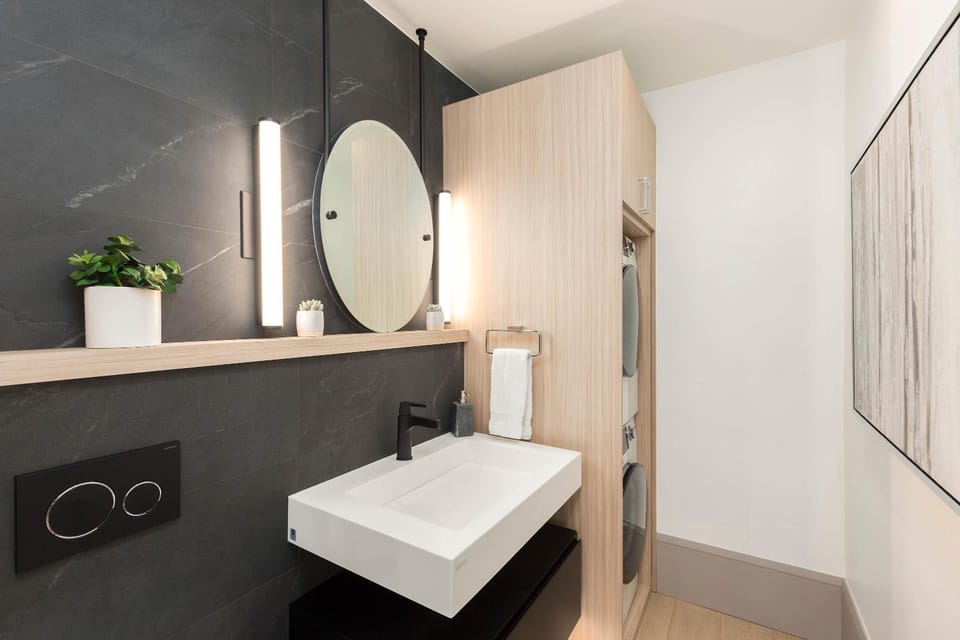 New 2 BR 2 and a half Bath - Luxurious Aspen Mountain Modern! House in Aspen