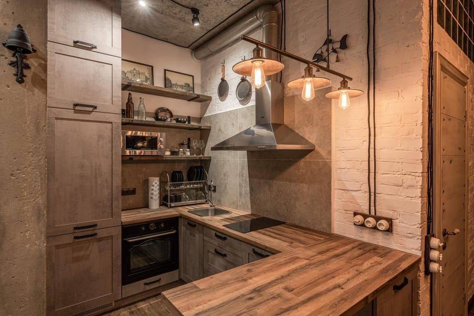 Kitchen or kitchenette, Dining area, Communal kitchen