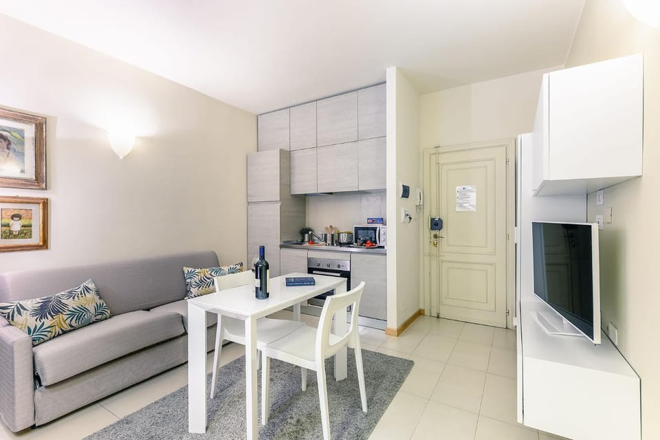 TV and multimedia, Kitchen or kitchenette, Dining area