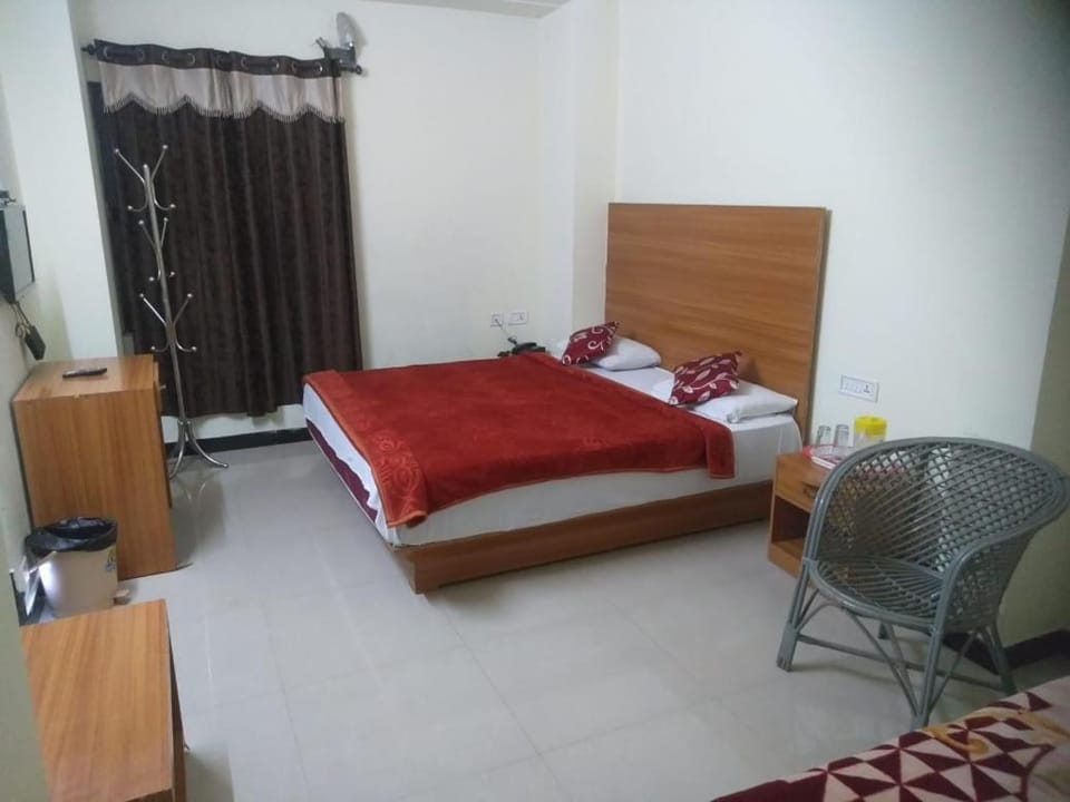 Red Star Holidays Hotel in Munnar
