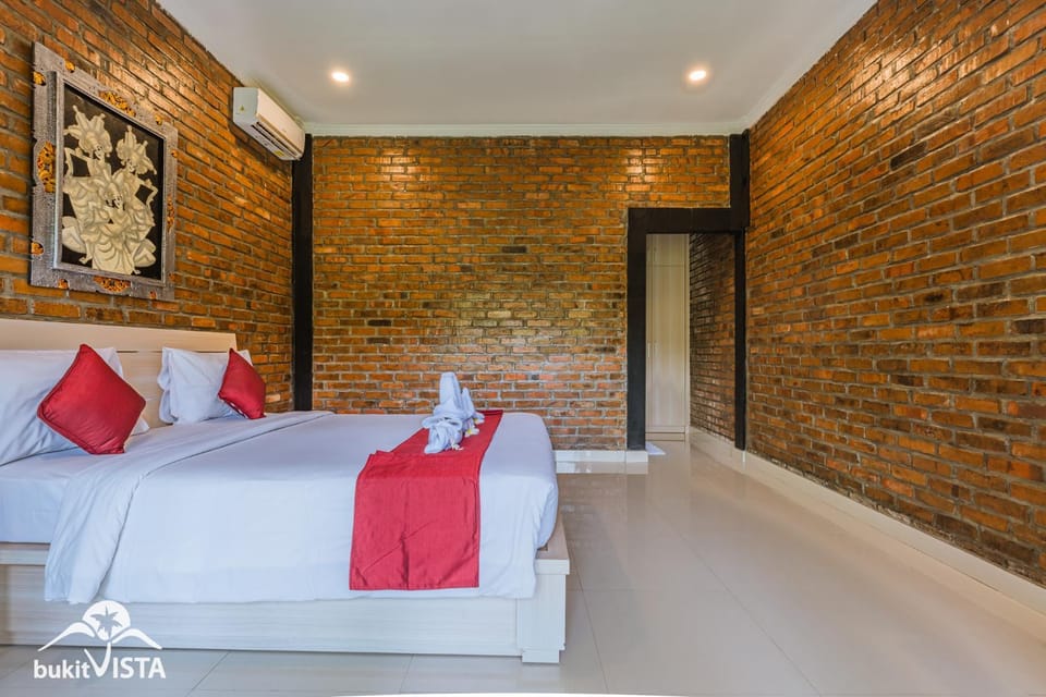 Bed, Photo of the whole room, Bedroom, air conditioner