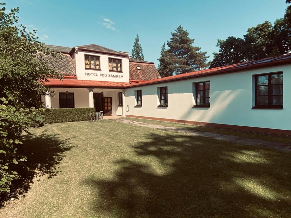 Property building, Garden