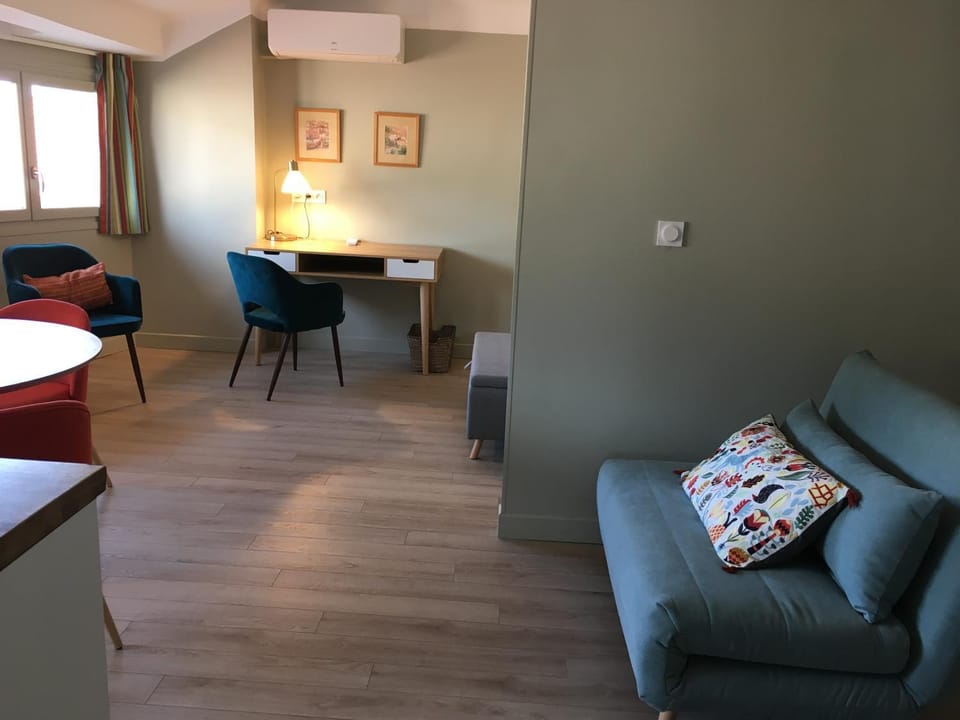 Seating area