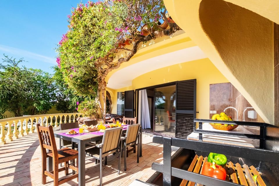 Patio, Balcony/Terrace