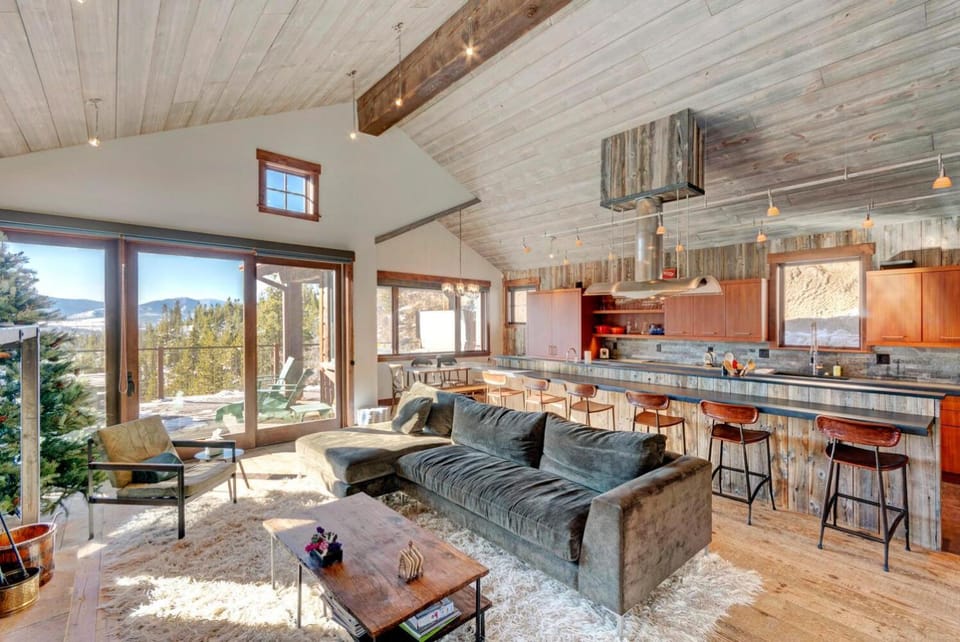 Natural landscape, Kitchen or kitchenette, Seating area, Dining area, minibar, pet friendly, stove