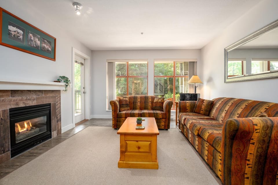 Living room, Seating area, flat iron