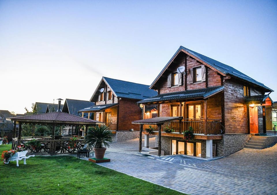Cabana Panoramic VIP Baile Figa House in Cluj County