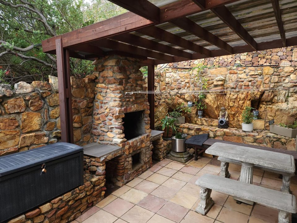 Patio, BBQ facilities