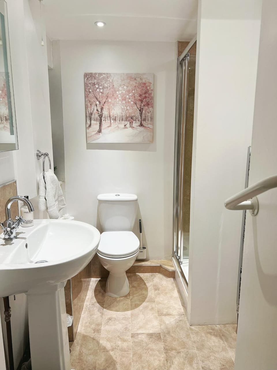 Ellies Guest House Bed and Breakfast in England