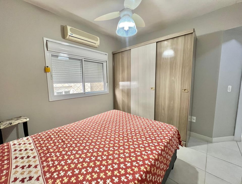 Bed, Bedroom, internet, wardrobe, air conditioner