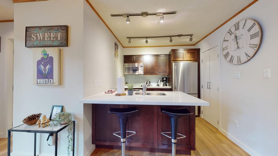Kitchen or kitchenette, kitchen, kitchen
