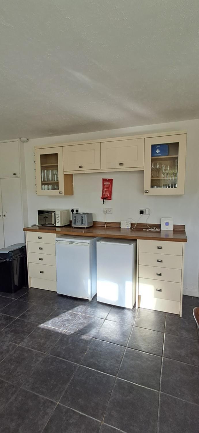 Kitchen or kitchenette, pet friendly, stove