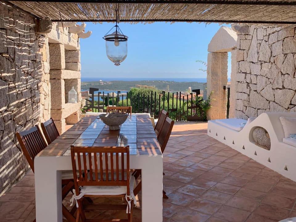 Patio, Balcony/Terrace, Living room, Dining area, Garden view, Sea view