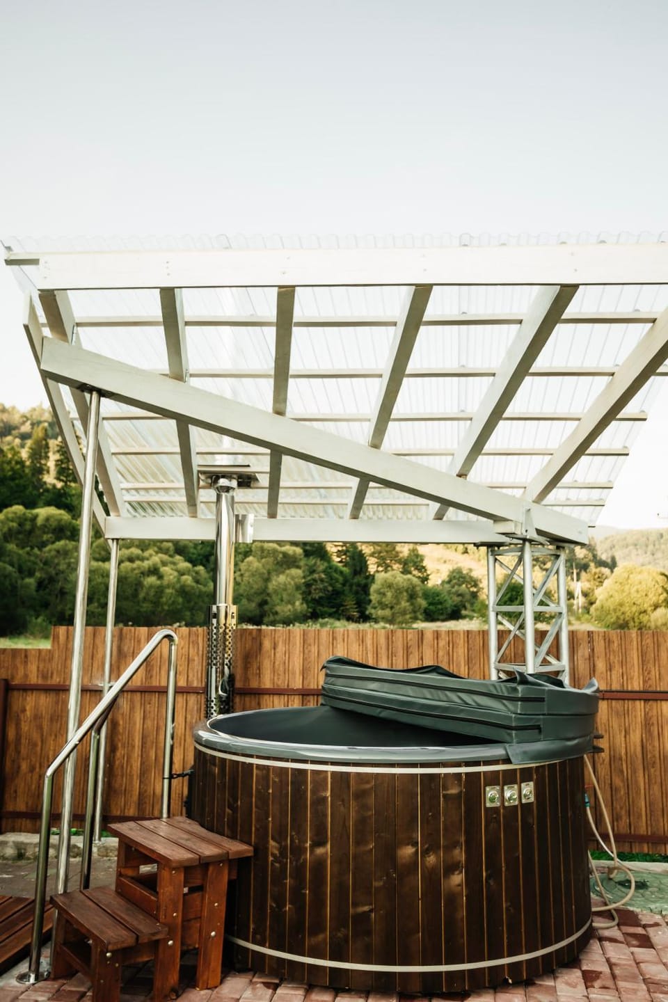 Hot Tub, Sauna