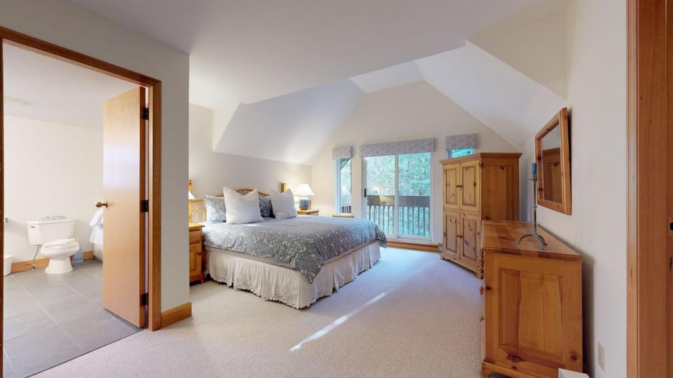Bedroom, Bedroom