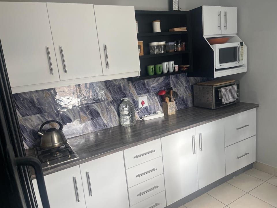 28 on Symonds Luxstudio 4 Apartment in Western Cape
