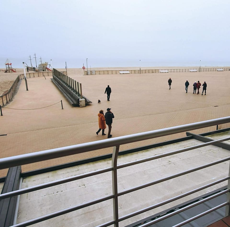 Day, People, Balcony/Terrace, Balcony/Terrace, Beach, Sea view