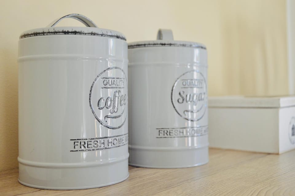 Coffee/tea facilities, Communal kitchen