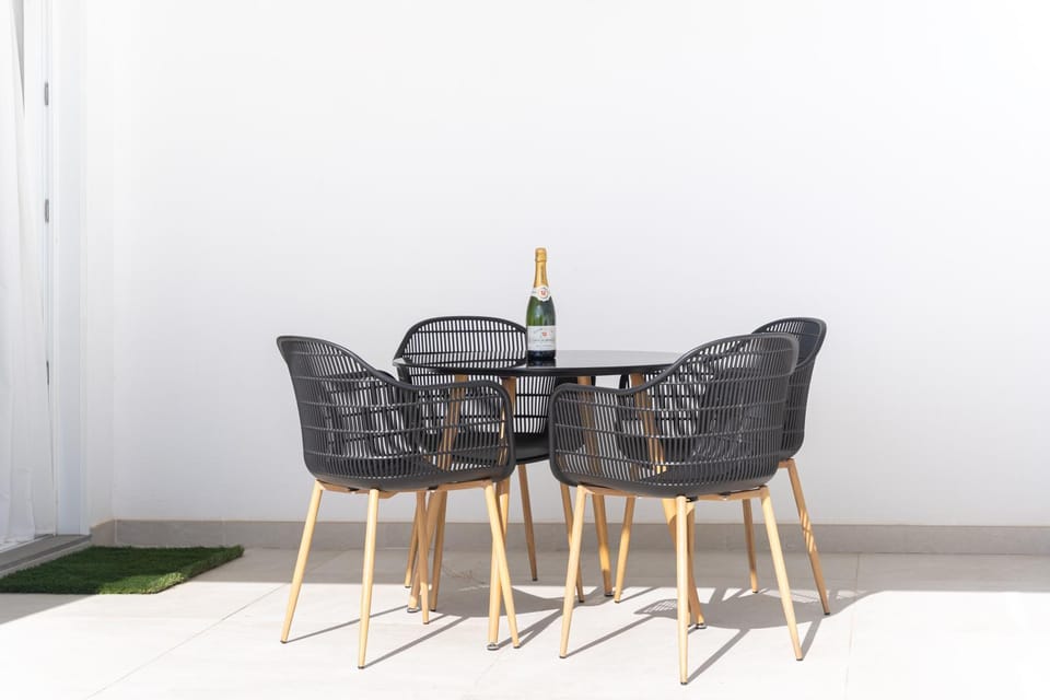 Off site, Dining area