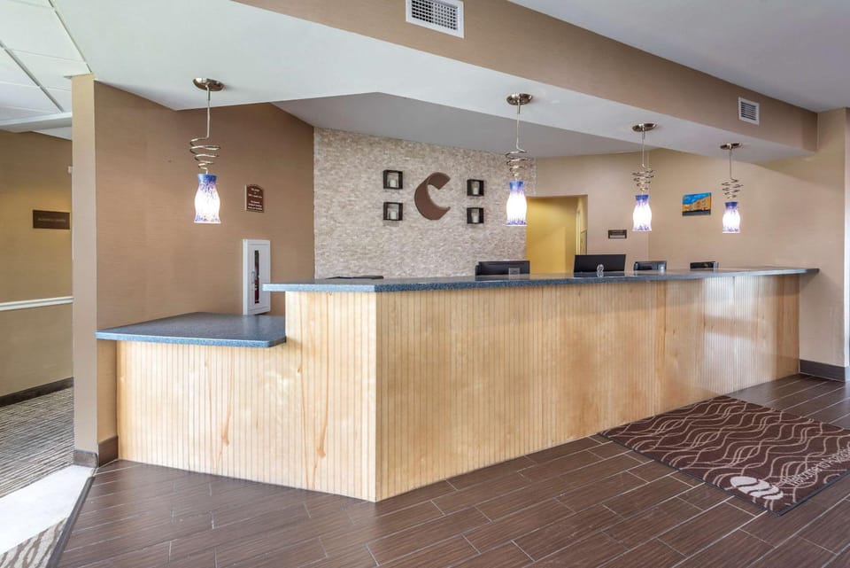Lobby or reception, On site