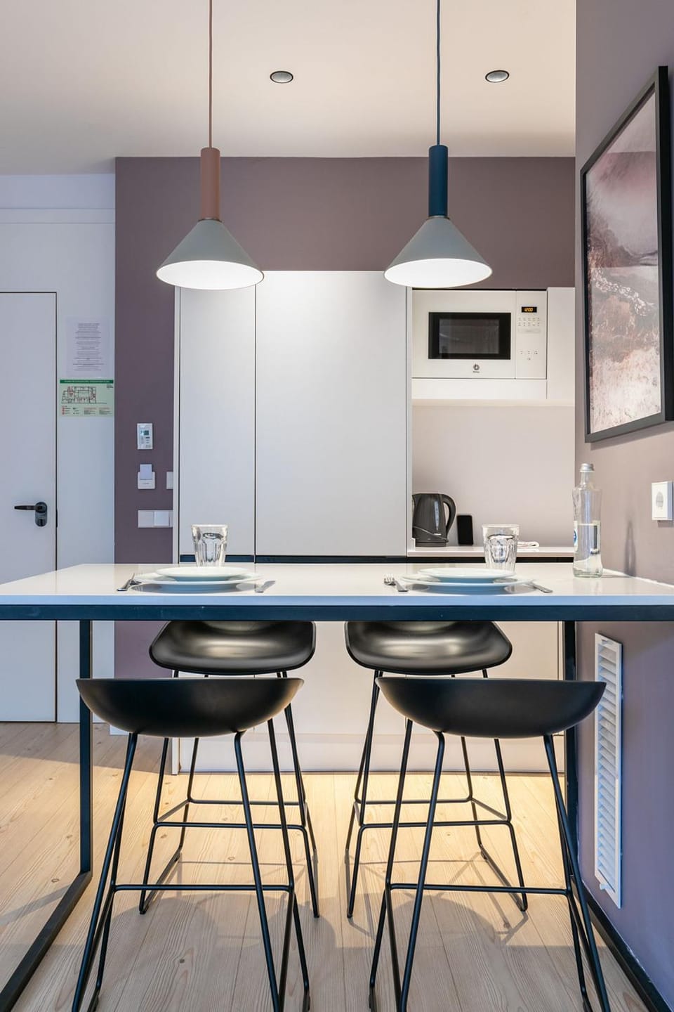 Kitchen or kitchenette, Dining area