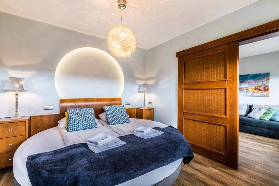 Bed, Photo of the whole room, Bedroom, towels, wardrobe