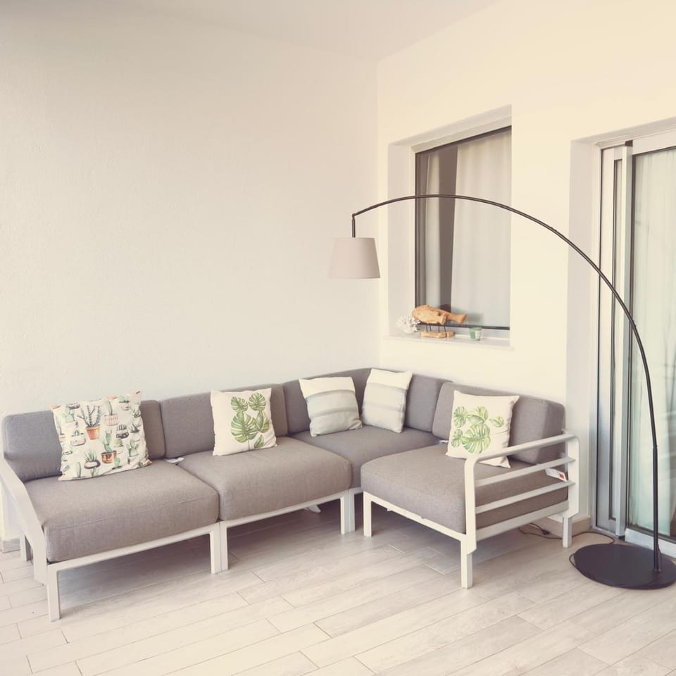 Ocean Garden suite 008 con jardín privado Apartment in Canary Islands