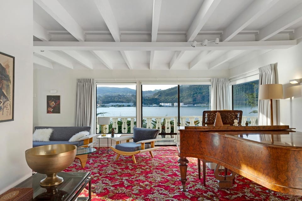 Natural landscape, Living room, Seating area, Sea view, Sea view, Sunrise