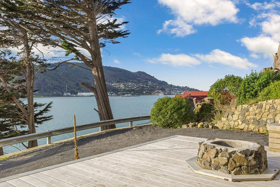 Day, Natural landscape, Balcony/Terrace, Seating area, Sea view