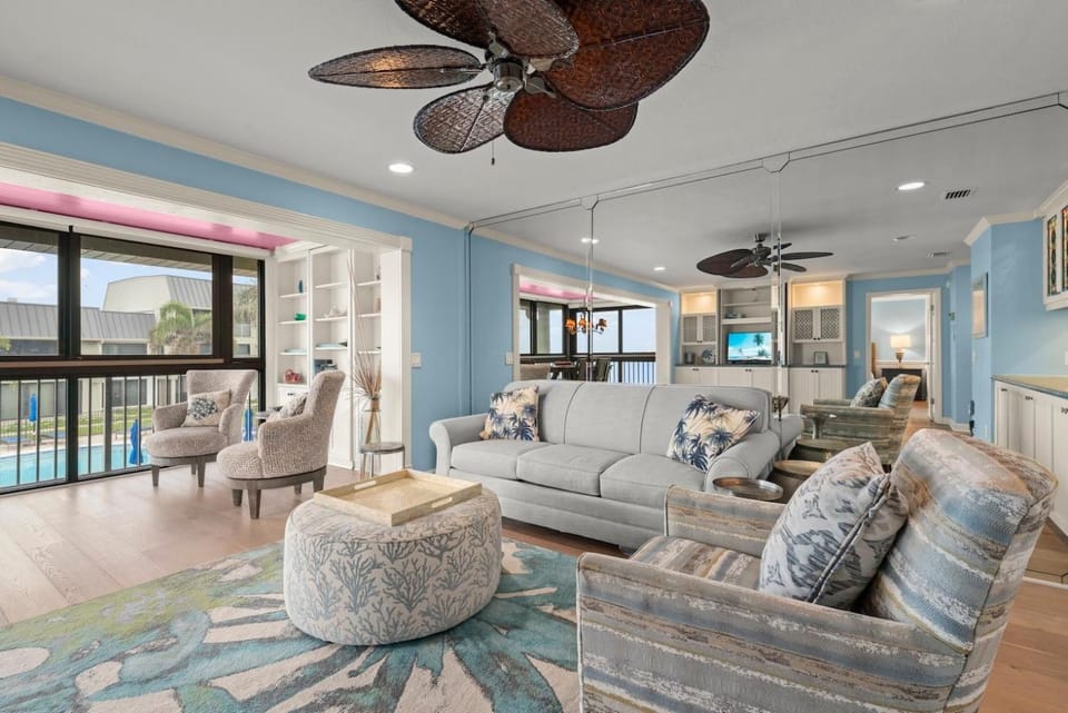 Mariner Pointe #542 House in Sanibel Island