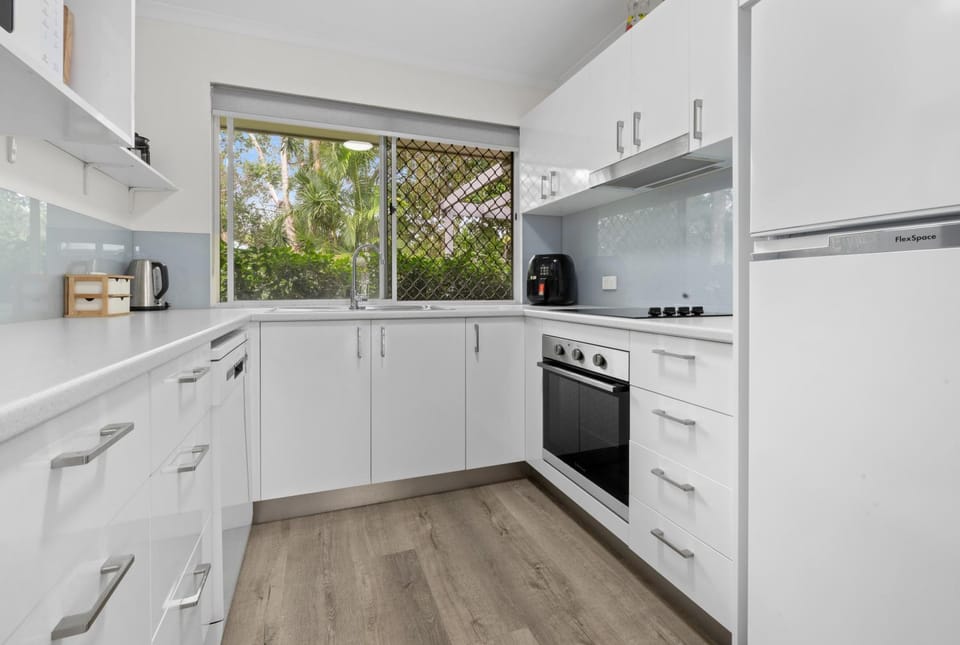 2 Bedroom Villa In Tropical Resort Apartment in Noosaville