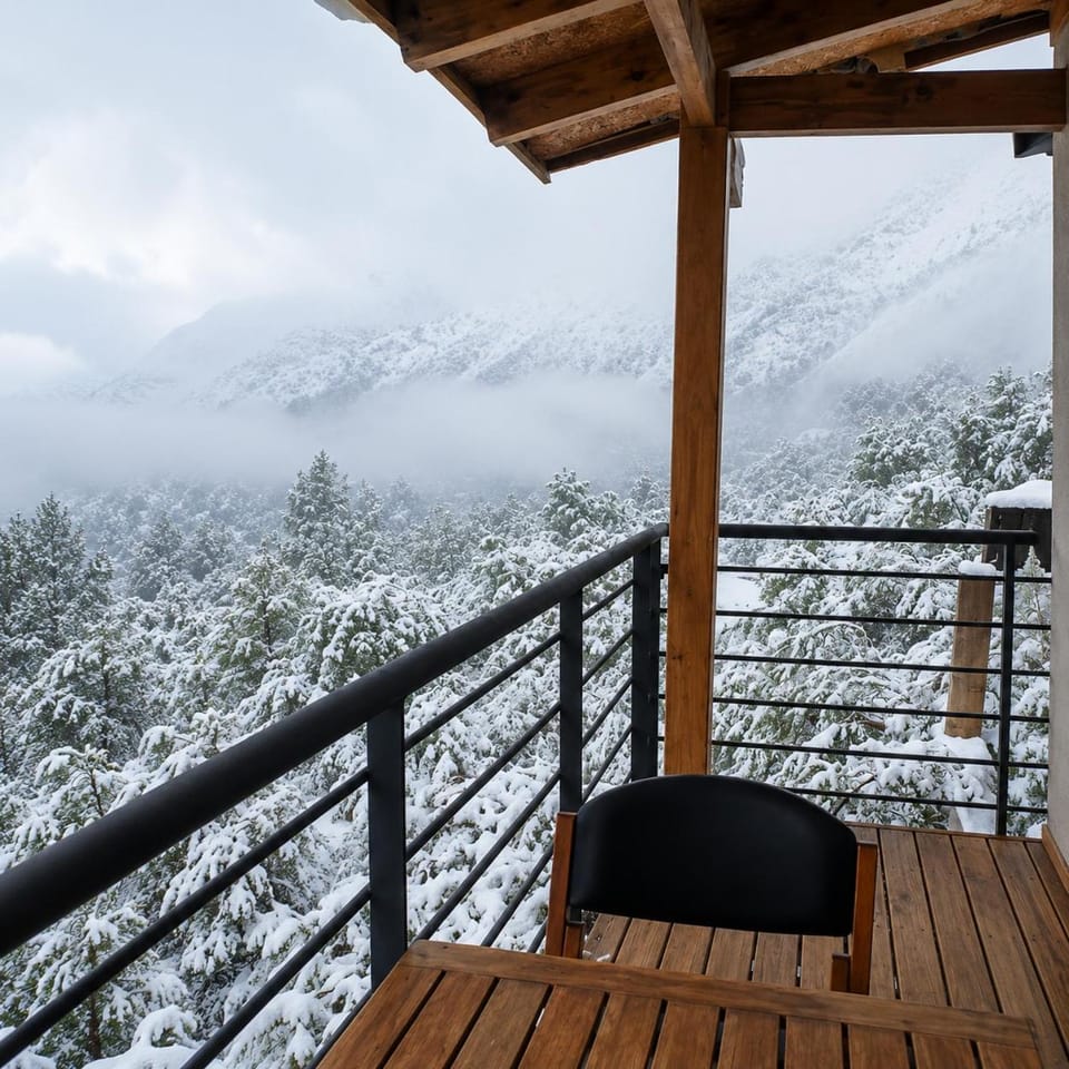 Balcony/Terrace, Mountain view