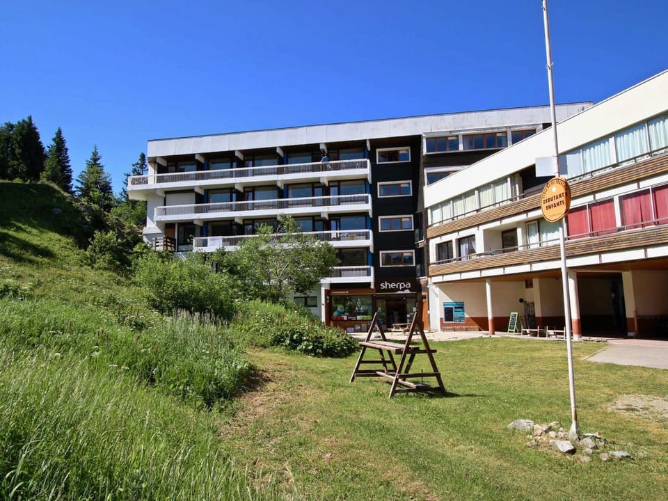 Studio cabine, balcon Sud, pied des pistes - FR-1-549-48 Cabin in Provence