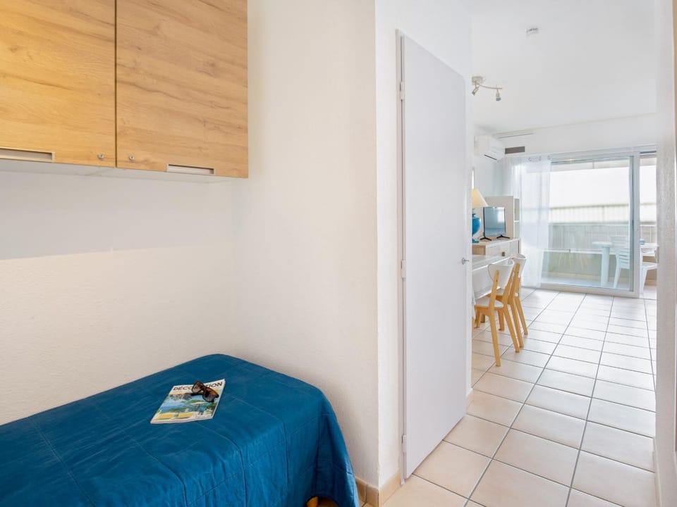 Studio 3 pers - Climatisé, Balcon, Plage 50m, Centre-Ville - FR-1-466A-42 Apartment in Saint-Raphael