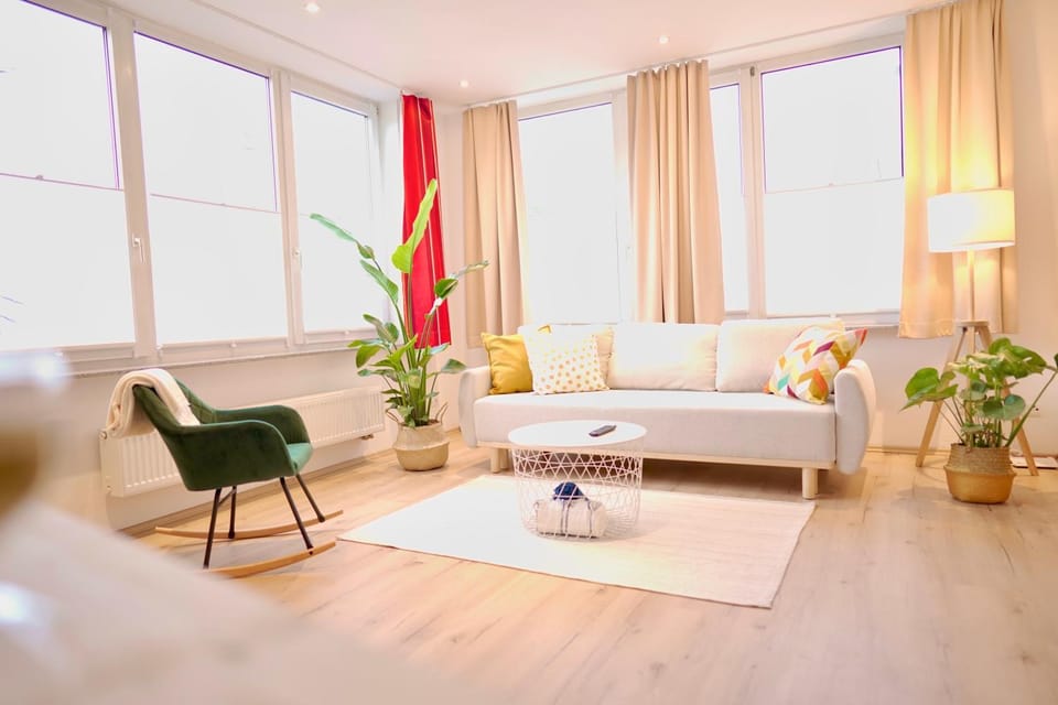 Living room, Photo of the whole room