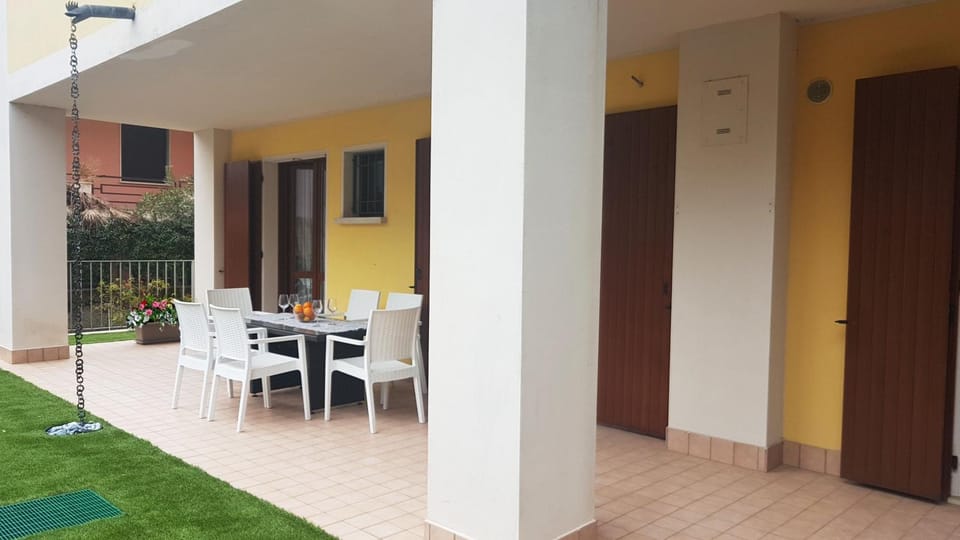 Patio, Balcony/Terrace, Balcony/Terrace