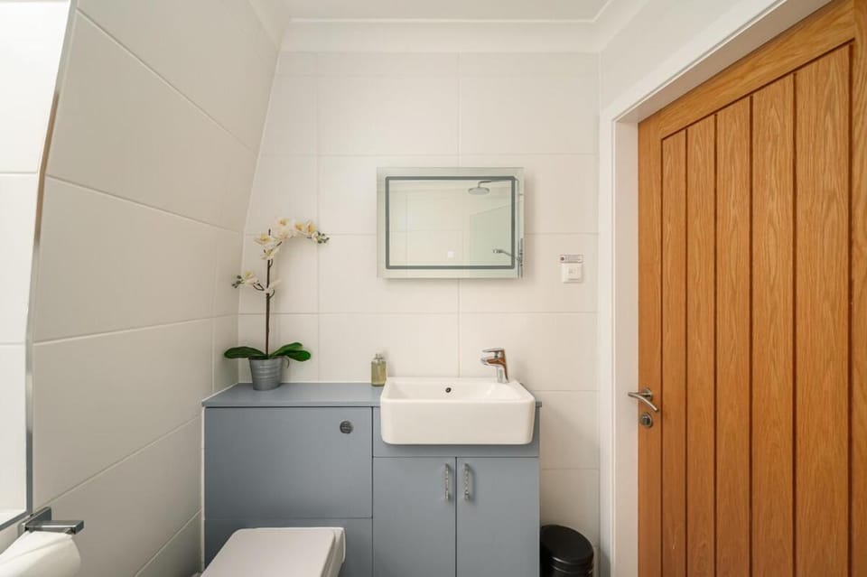 Queensferry Street Lane - Fantastic 2 BR City Centre Mews House with free secure parking! Apartment in Edinburgh