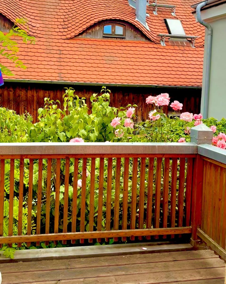 Balcony/Terrace, Inner courtyard view