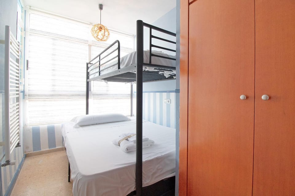 Global Vacacional, Apartamento con buenas vistas en Canet playa Apartment in Valencian Community