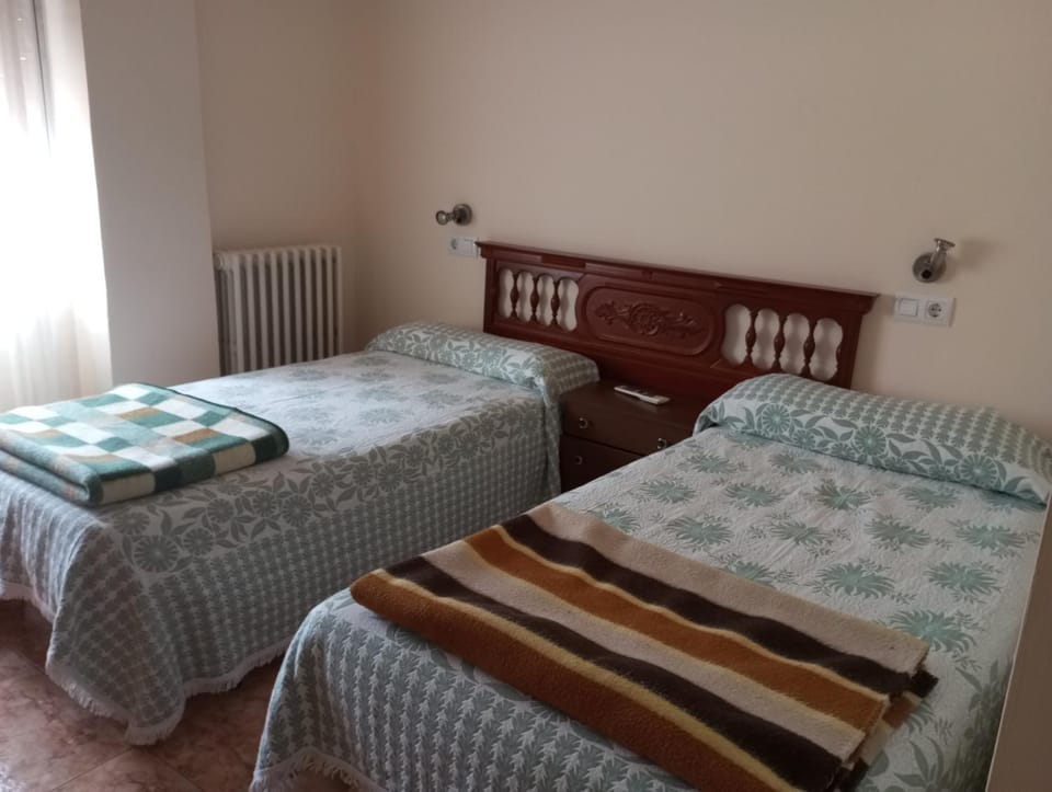 Hostal Isabel Bed and Breakfast in Aragon