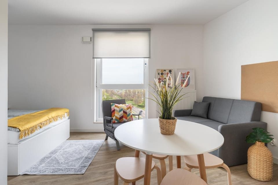 Photo of the whole room, Seating area, Bedroom