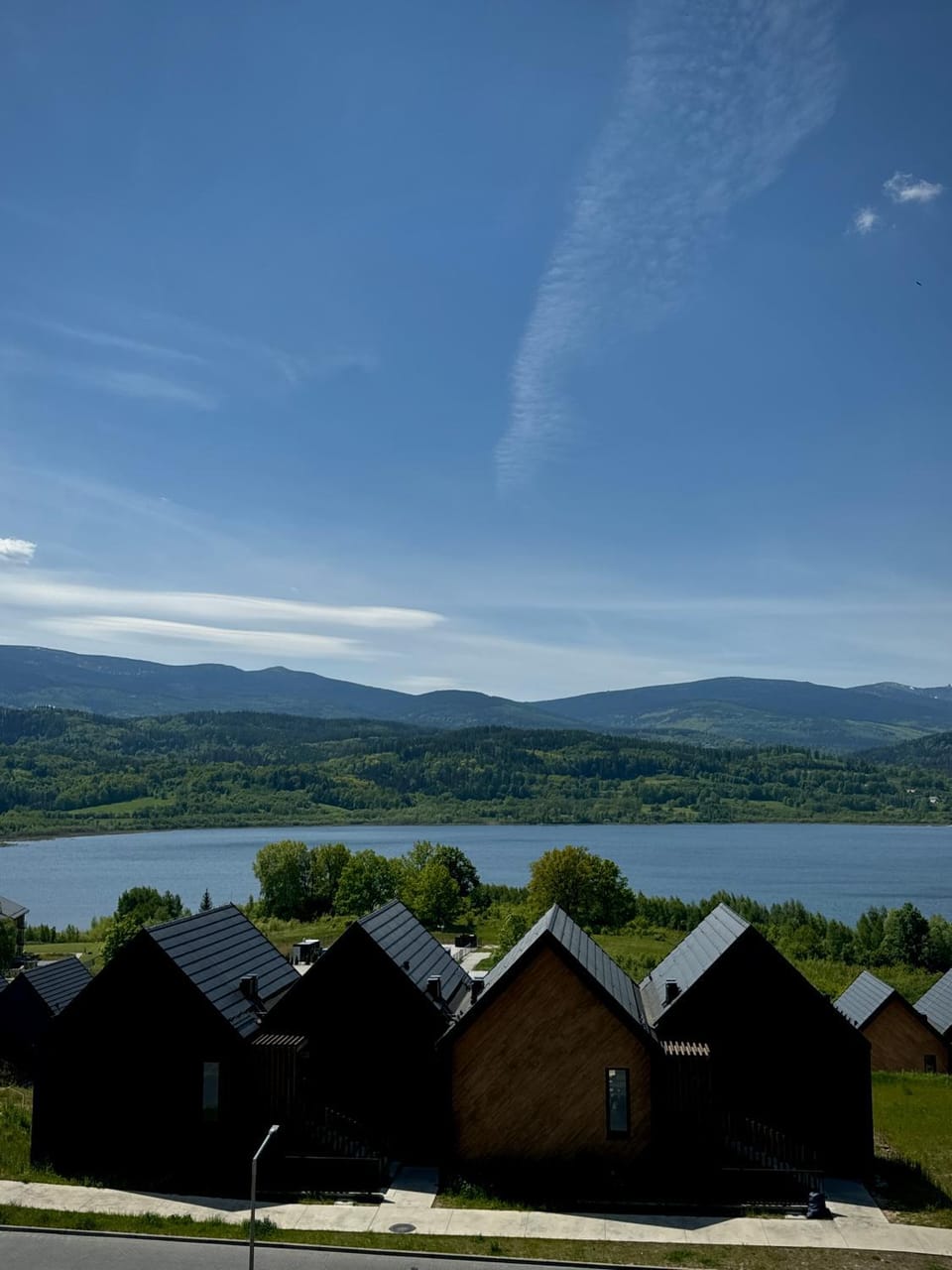 Day, Natural landscape, Lake view, Mountain view