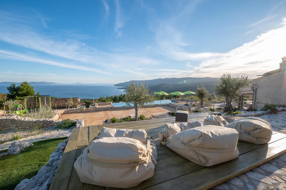 View (from property/room), Garden view, Pool view, Sea view