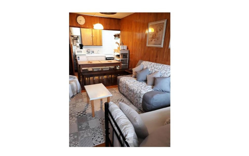 Bed, Kitchen or kitchenette, Living room