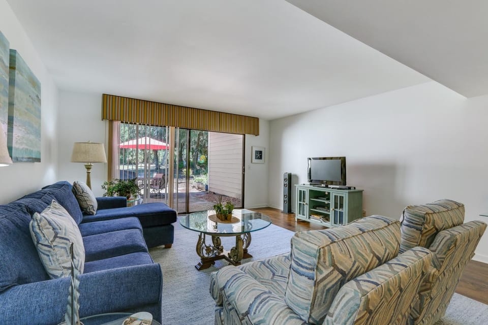 Golf Course Views & Beach Access: Shipyard Villa Villa in Hilton Head Island