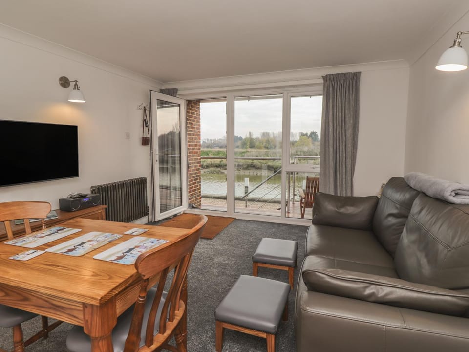 7 Waves Apartment in Rother District