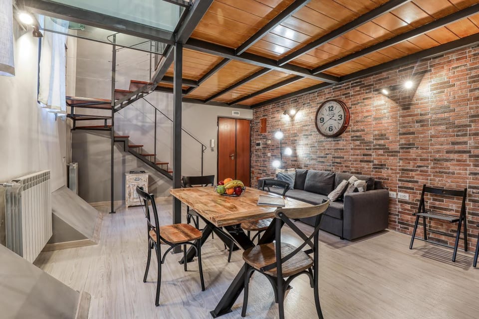 Communal lounge/ TV room, Food and drinks, Dining area, Communal kitchen