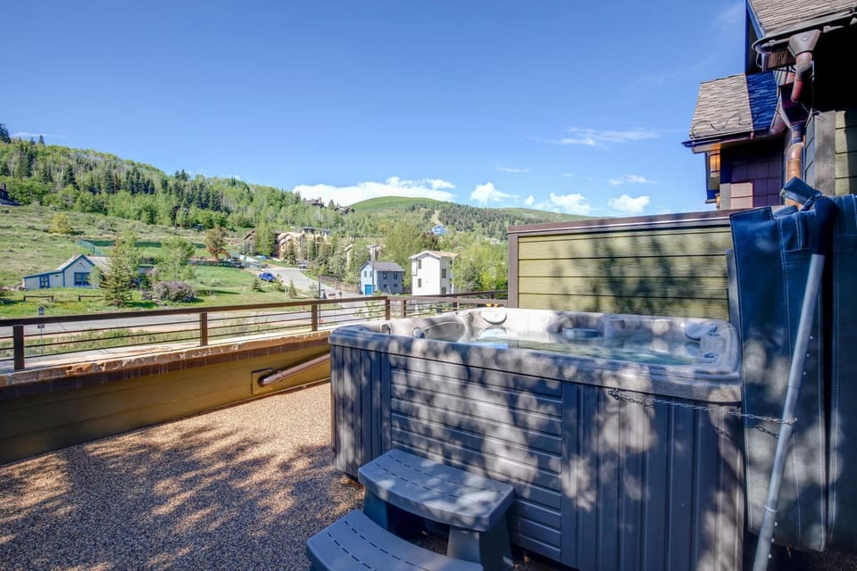 607 Deer Valley Drive House in Park City